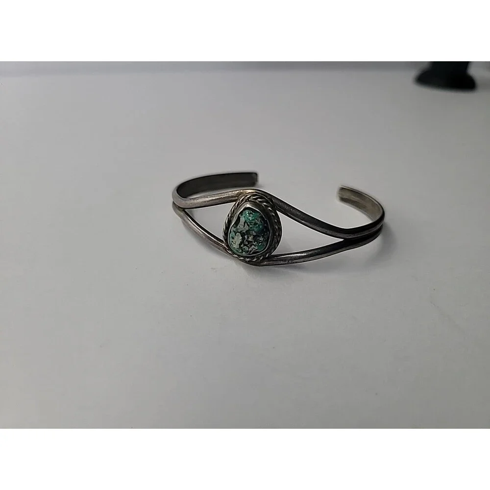 Blue Stone Cuff Bracelet Silver Tone Cuff Open Bangle Southwestern Boho Rope Bez